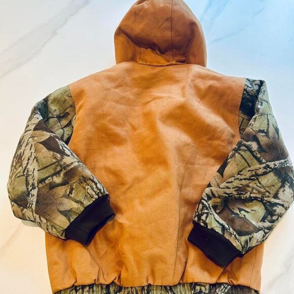 Tan quilted two tone green - Picture 7 of 7